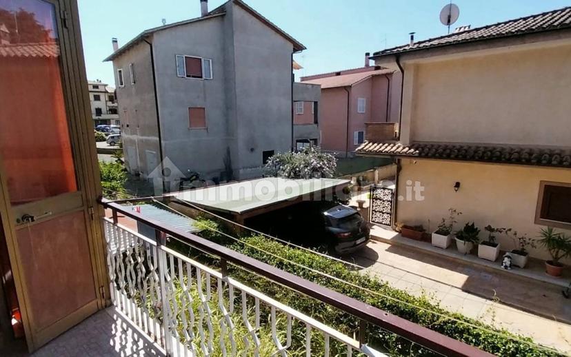Trilocale via Giuseppe Mazzini 4, Oriolo Romano — foto 24 di 33