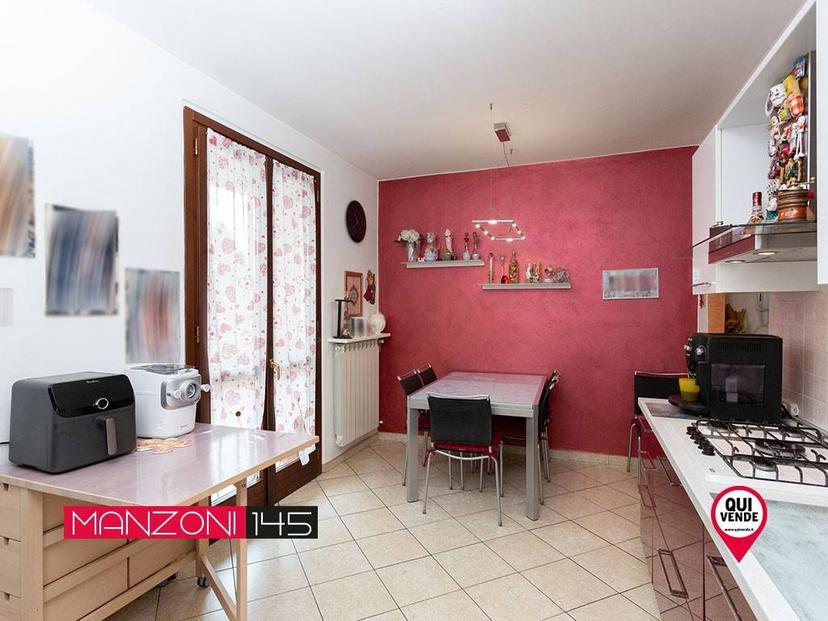 Trilocale via Alessandro Manzoni 145, Gorla Minore — foto 16 di 69
