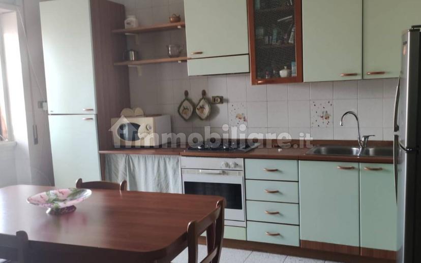 Stanza singola via Lorenzo Maria Neroni 7, Caserta — foto 3 di 6