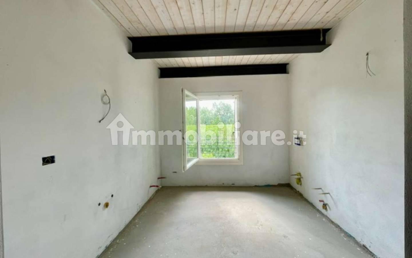 Terratetto unifamiliare 260 m², ottimo stato, San Damaso, Modena