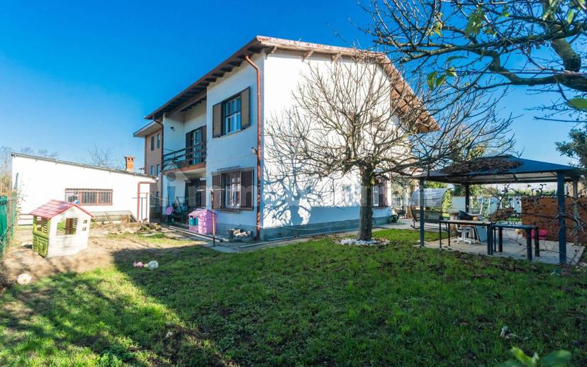 Villa unifamiliare via Ugo Foscolo 3, Cerano — foto 86 di 101