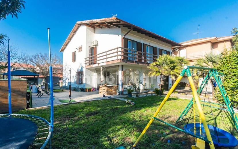 Villa unifamiliare via Ugo Foscolo 3, Cerano — foto 34 di 101