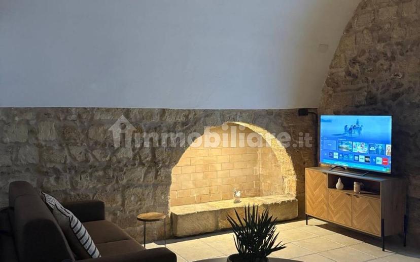 Quadrilocale via Lata 60, Centro Storico, Brindisi