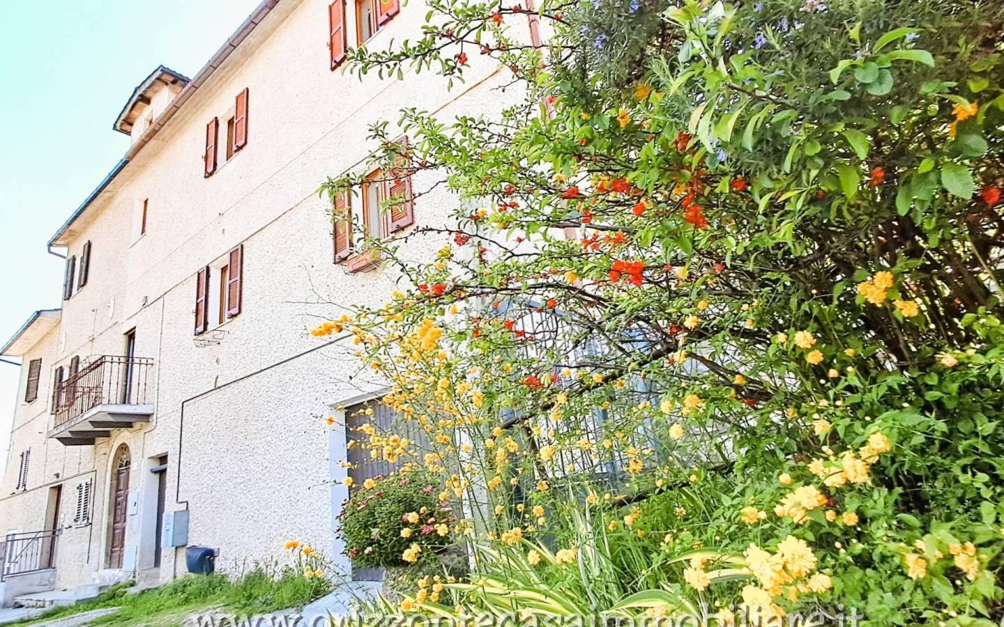 Villa unifamiliare, buono stato, 235 m², Ascoli Piceno