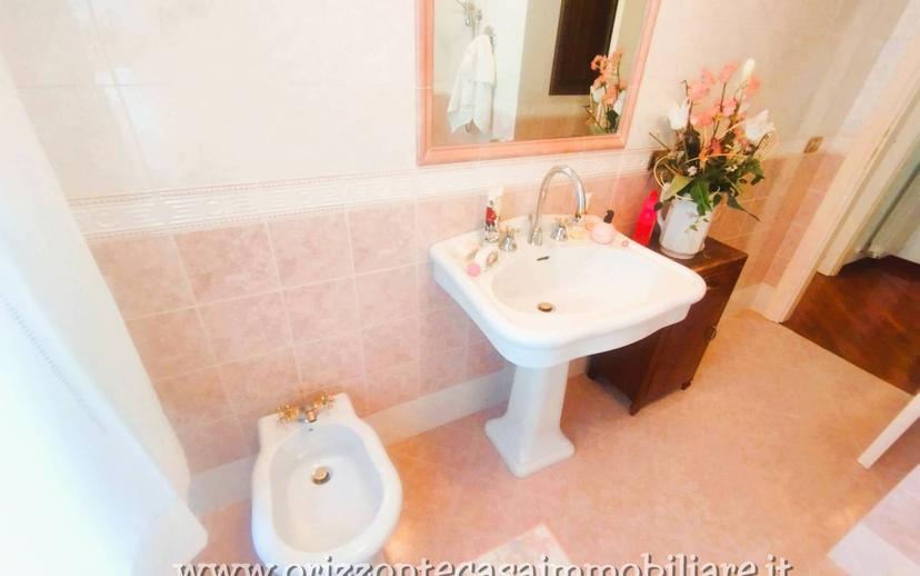Villa unifamiliare, buono stato, 235 m², Ascoli Piceno — foto 13 di 37