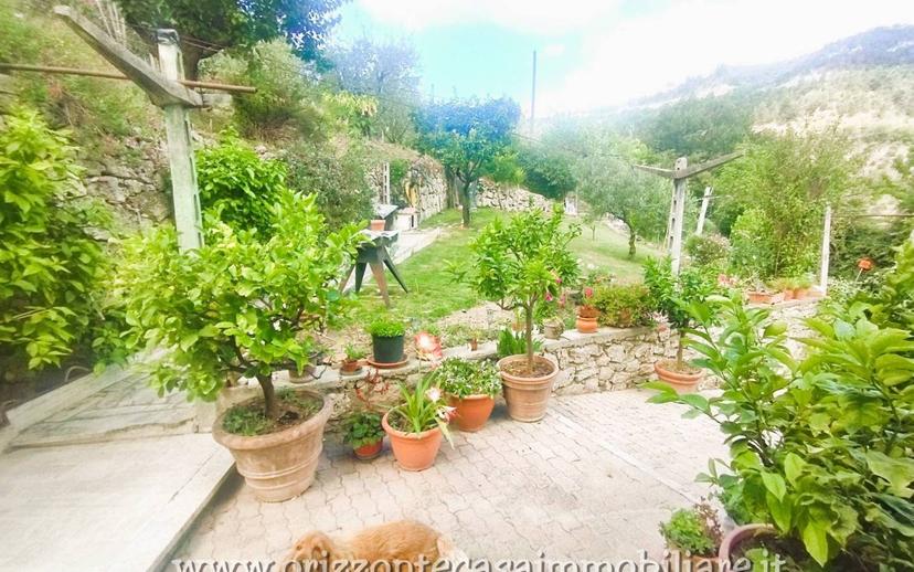 Villa unifamiliare, buono stato, 235 m², Ascoli Piceno — foto 27 di 37