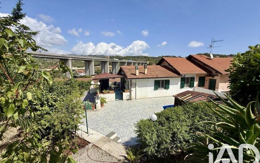 Trilocale via MARTE 18, Porto Maurizio, Imperia — foto 23 di 27