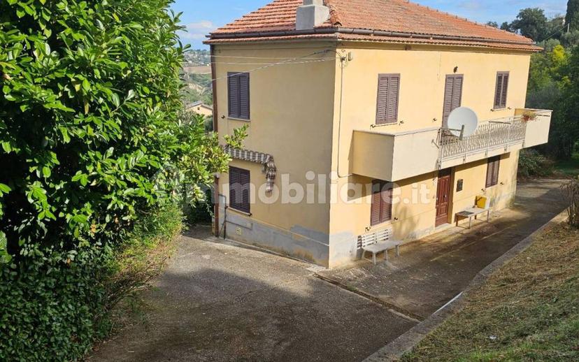 Villa unifamiliare Strada Provinciale Ex SS81, Centro, Bucchianico