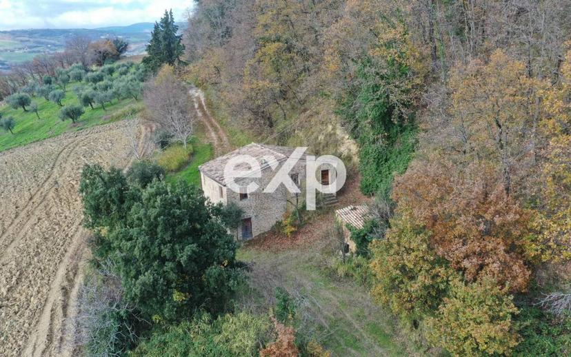Casa colonica via dei Lubachi, 22, Fratte Rosa — foto 8 di 12