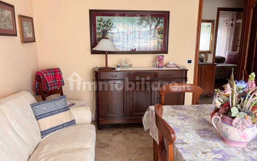 Trilocale via Vivaro, Borgo Piave, Corso Europa, Zona Ferrero, Alba — foto 8 di 16