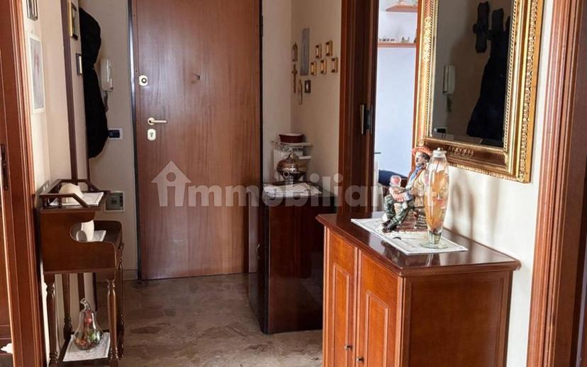 Trilocale via Vivaro, Borgo Piave, Corso Europa, Zona Ferrero, Alba — foto 4 di 16