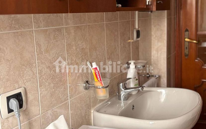 Trilocale via Vivaro, Borgo Piave, Corso Europa, Zona Ferrero, Alba — foto 10 di 16