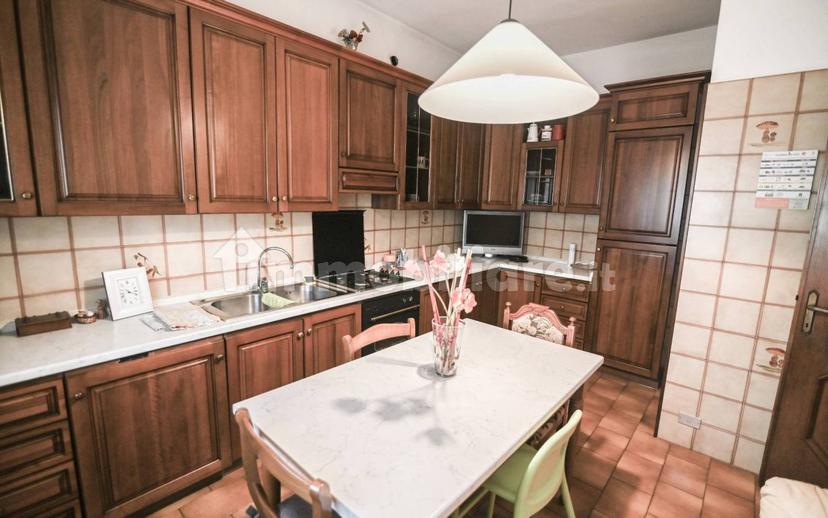Villa bifamiliare via Verona 1A, Vallone, Pavia