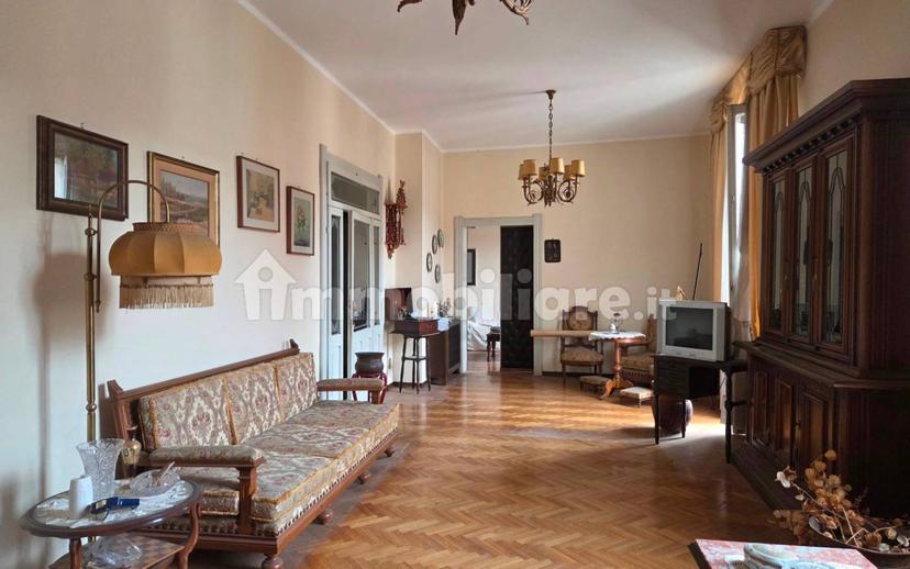 Villa plurifamiliare via Geremia Bonomelli, Centro, Cremona — foto 6 di 31