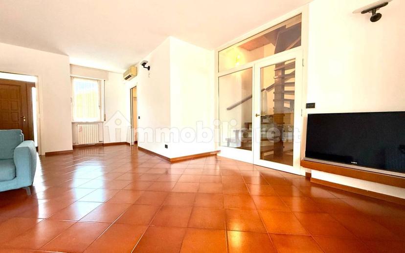 Quadrilocale buono stato, su più livelli, Desenzano Centro, Desenzano del Garda — foto 25 di 29