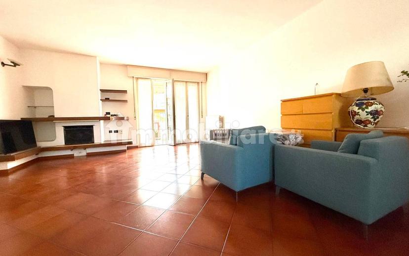 Quadrilocale buono stato, su più livelli, Desenzano Centro, Desenzano del Garda — foto 10 di 29