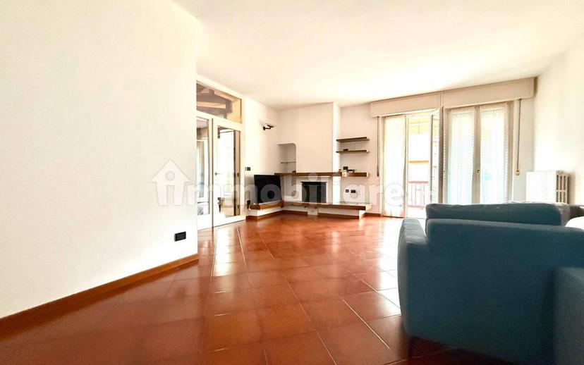 Quadrilocale buono stato, su più livelli, Desenzano Centro, Desenzano del Garda — foto 8 di 29
