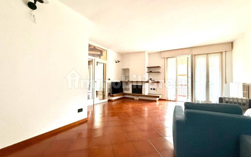 Quadrilocale buono stato, su più livelli, Desenzano Centro, Desenzano del Garda — foto 5 di 29