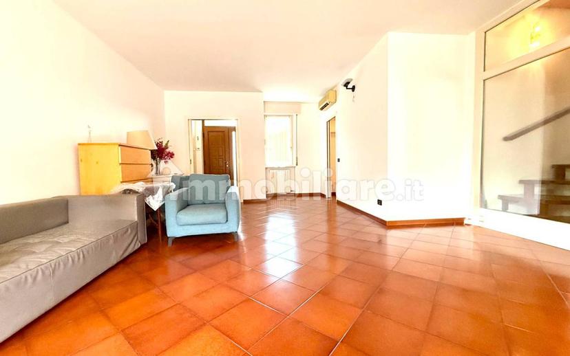 Quadrilocale buono stato, su più livelli, Desenzano Centro, Desenzano del Garda — foto 4 di 29