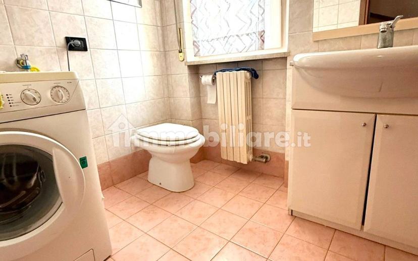 Quadrilocale buono stato, su più livelli, Desenzano Centro, Desenzano del Garda — foto 16 di 29