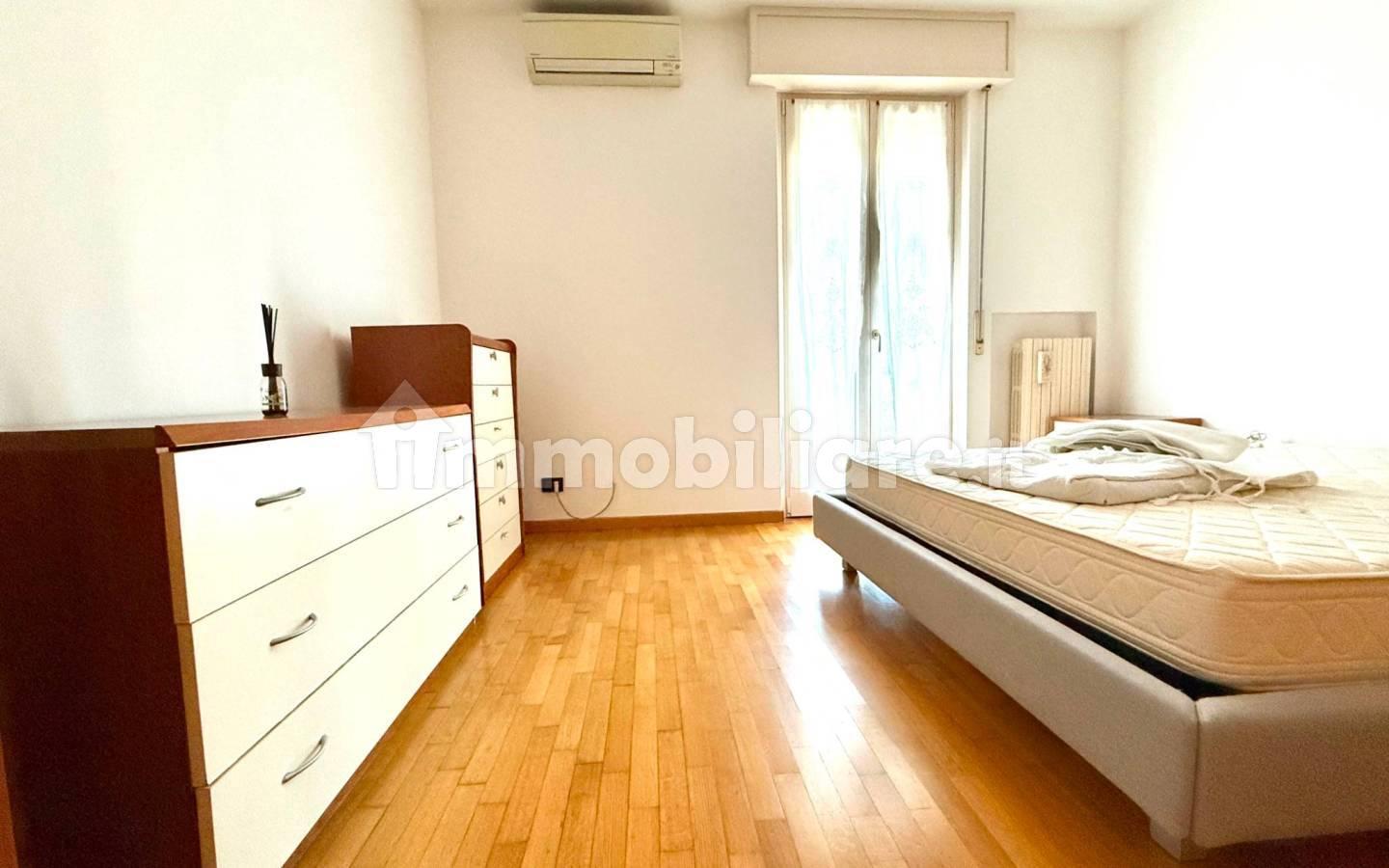 Quadrilocale buono stato, su più livelli, Desenzano Centro, Desenzano del Garda