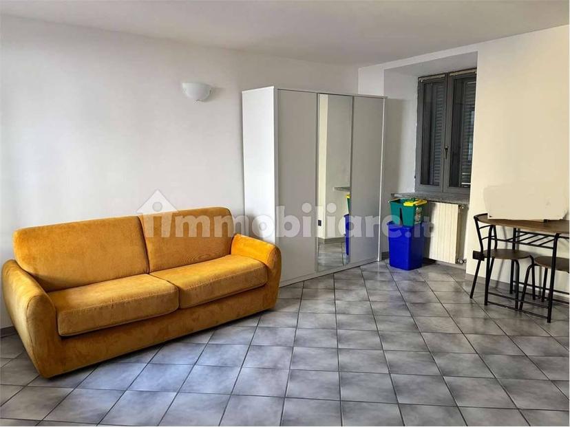 Monolocale buono stato, primo piano, Intra Centro Storico, Verbania — foto 8 di 9