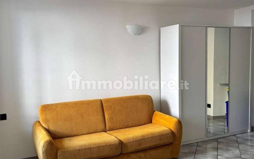 Monolocale buono stato, primo piano, Intra Centro Storico, Verbania — foto 2 di 9