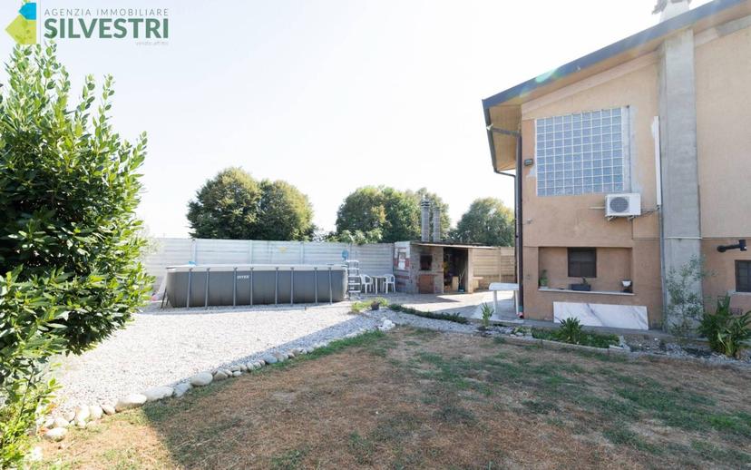 Villa unifamiliare 166 m², Galliate — foto 36 di 56