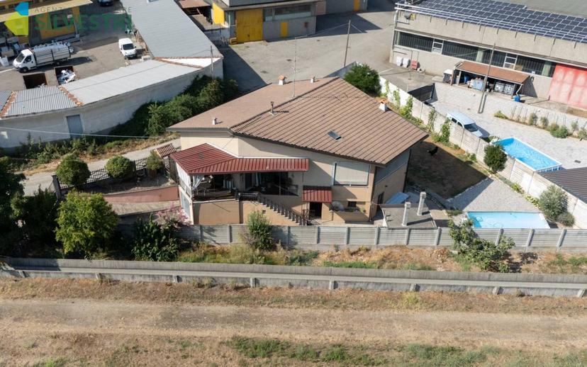 Villa unifamiliare 166 m², Galliate — foto 20 di 56