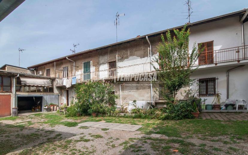 Trilocale via Camillo Benso Conte di Cavour 30, Olgiate Olona — foto 7 di 19
