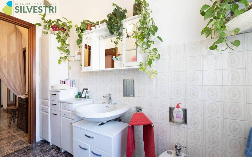 Villa unifamiliare 166 m², Galliate — foto 16 di 56