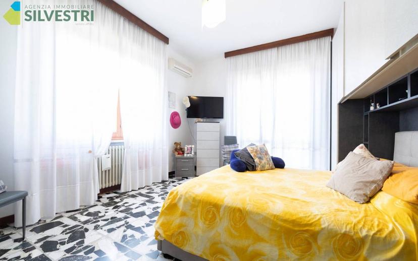 Villa unifamiliare 166 m², Galliate — foto 7 di 56