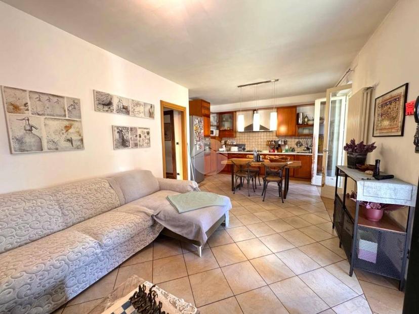 Villa bifamiliare via Tonale 6, Scopella, Castel d'Azzano — foto 12 di 28