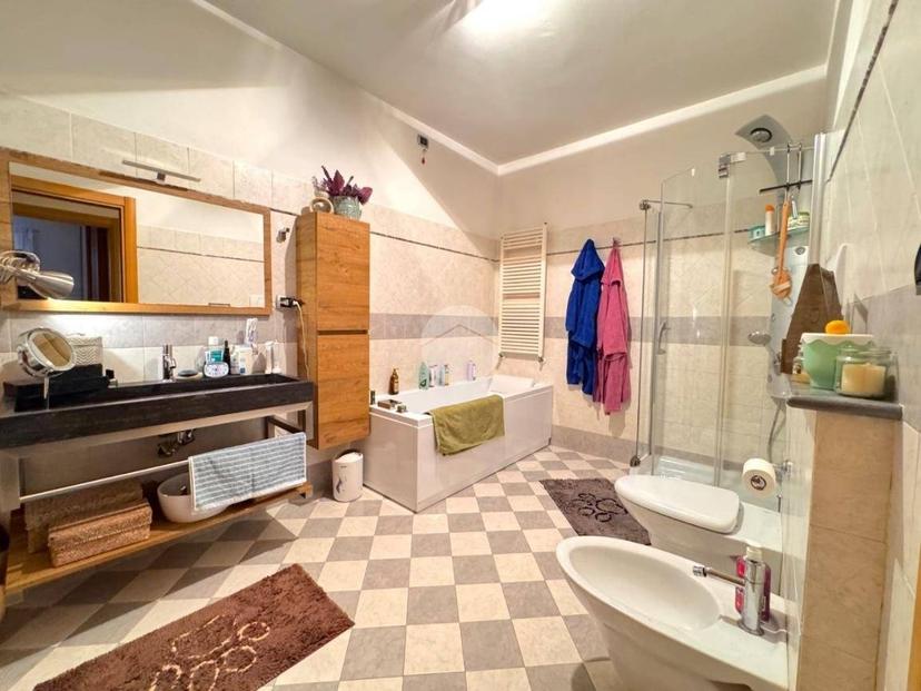 Villa bifamiliare via Tonale 6, Scopella, Castel d'Azzano — foto 24 di 28