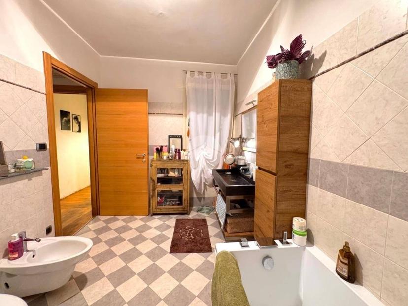 Villa bifamiliare via Tonale 6, Scopella, Castel d'Azzano — foto 7 di 28