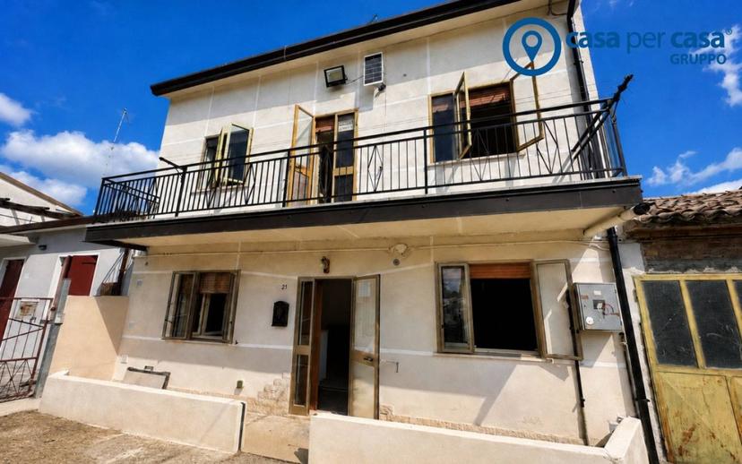 Villa a schiera via Argine Po, Porto Viro — foto 3 di 20
