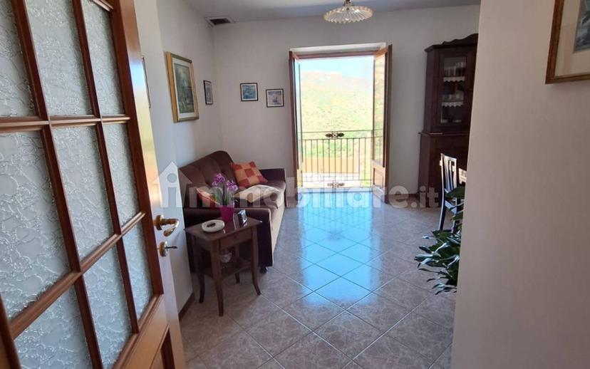 Trilocale via Nazionale 85, Geraci Siculo — foto 13 di 20