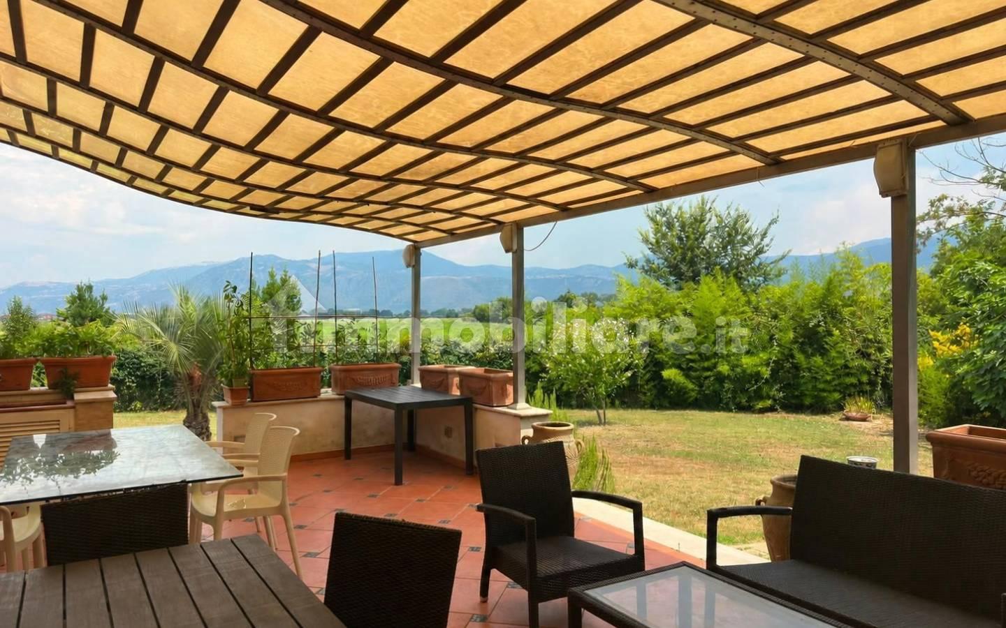 Villa unifamiliare via Strada Statale 7 Appia, 7, Borgo San Michele, Latina