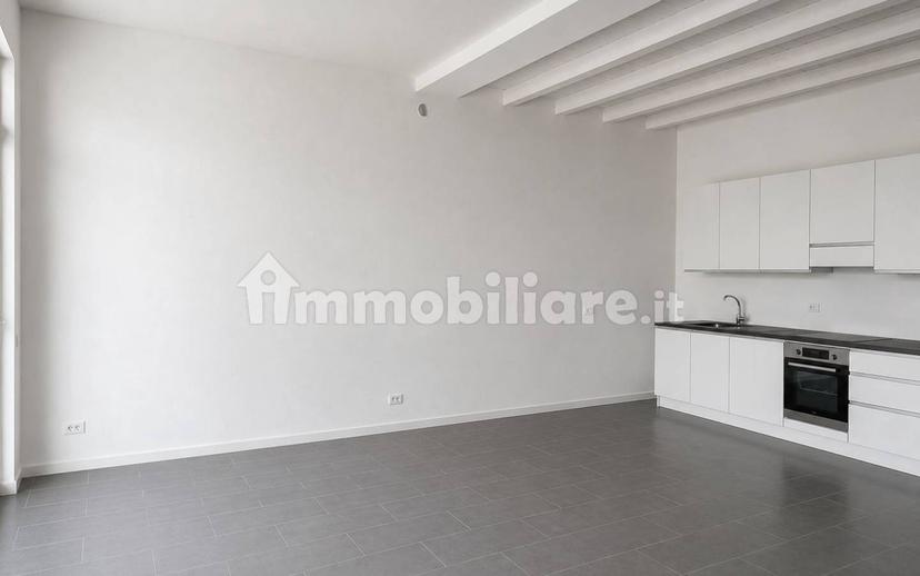 Trilocale via Lucino al Monte 4, Lucino, Montano Lucino — foto 6 di 9
