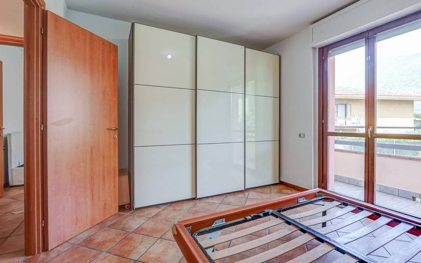 Trilocale via Scirlago 10, Centro, Cittiglio — foto 14 di 22