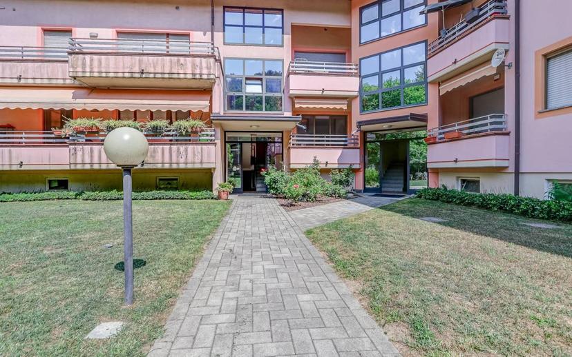 Trilocale via Scirlago 10, Centro, Cittiglio — foto 21 di 22