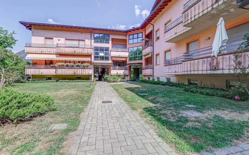 Trilocale via Scirlago 10, Centro, Cittiglio — foto 16 di 22