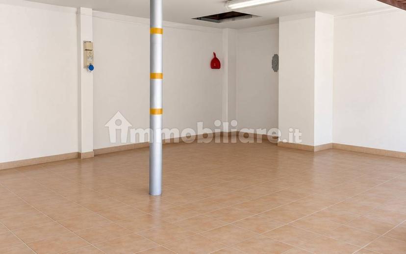 Trilocale buono stato, secondo piano, Centro, Fino Mornasco — foto 4 di 11