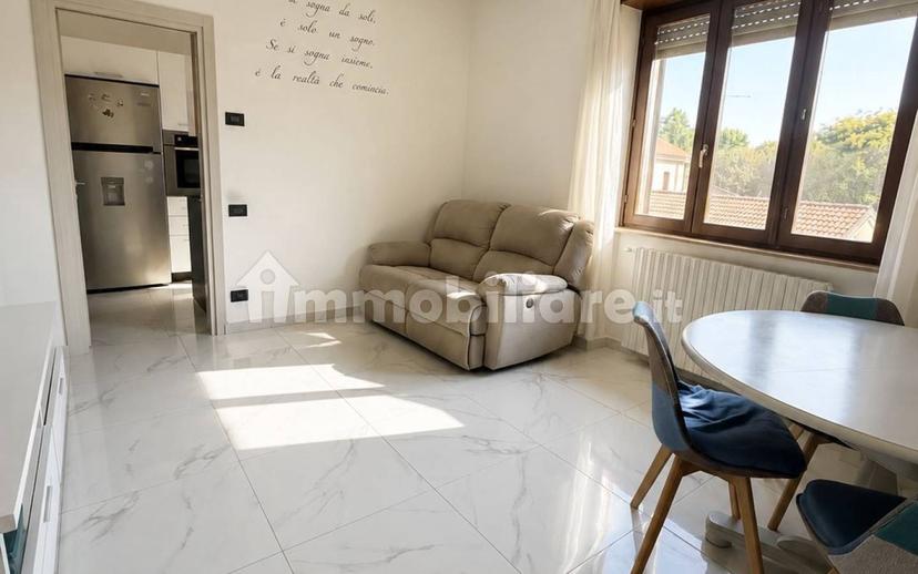 Trilocale buono stato, secondo piano, Centro, Fino Mornasco — foto 3 di 11