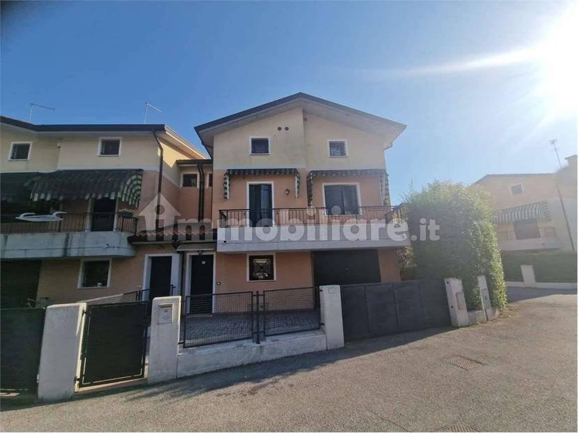 Villa a schiera viale Primavera, 71, Centro, San Donà di Piave — foto 21 di 33