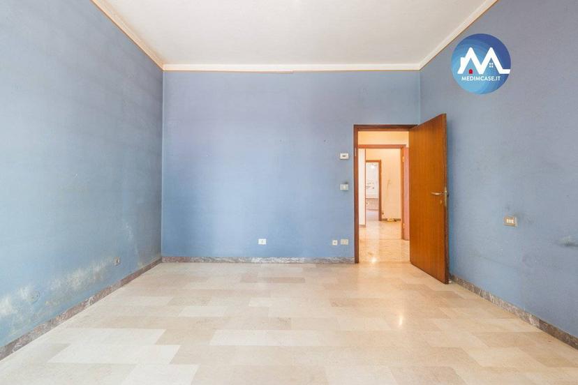 Quadrilocale da ristrutturare, primo piano, Pantano, Pesaro