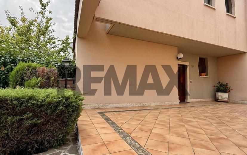 Villa a schiera 5 locali, buono stato, San Martino Bassa, Città Sant'Angelo — foto 6 di 28