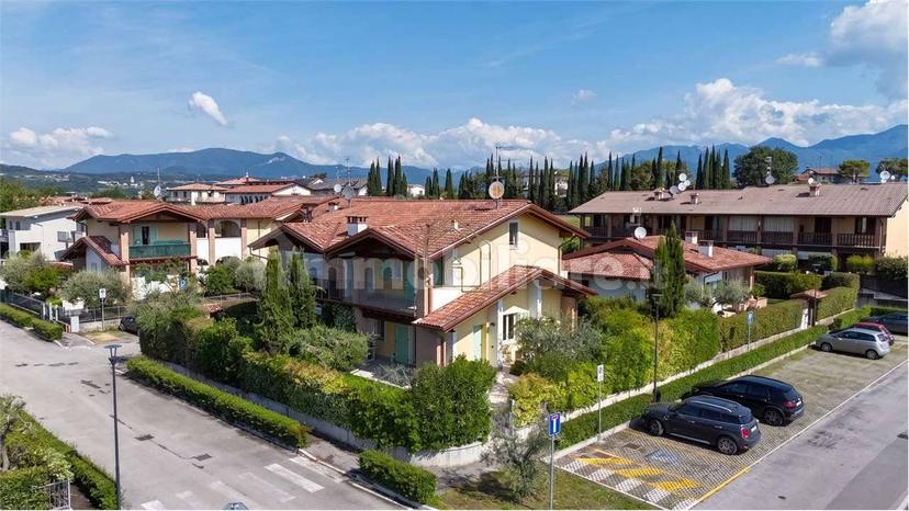 Villa bifamiliare via John Fitzgerald Kennedy, Solarolo, Manerba del Garda — foto 13 di 27