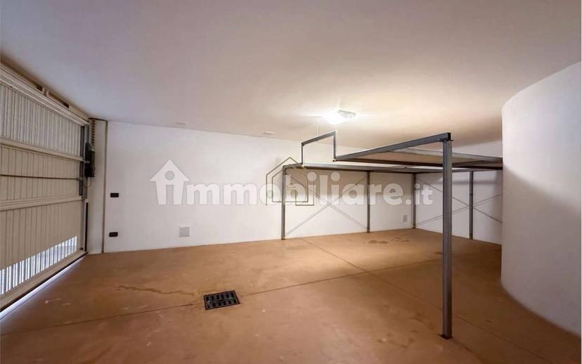 Villa bifamiliare via John Fitzgerald Kennedy, Solarolo, Manerba del Garda — foto 23 di 27