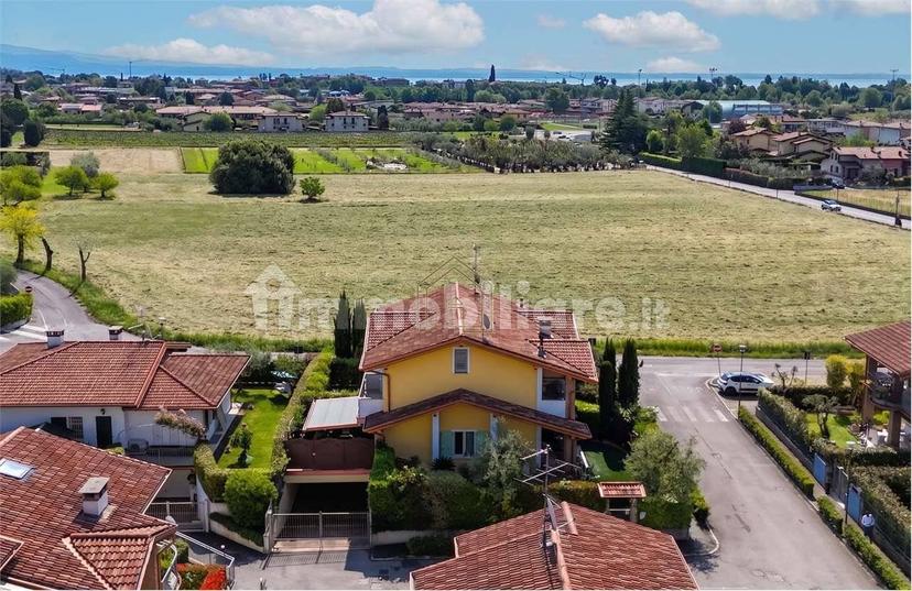 Villa bifamiliare via John Fitzgerald Kennedy, Solarolo, Manerba del Garda — foto 16 di 27